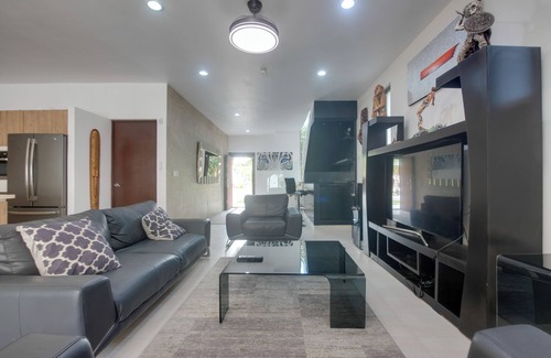 Villa Juarez House | 1 Mi to Beach: Luxe Playa Del Carmen Home w/Pool