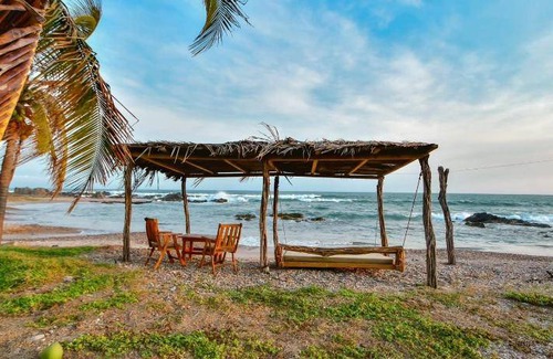 Petacalco House | 110 m² House ∙ 4 bedrooms ∙ 14 guests