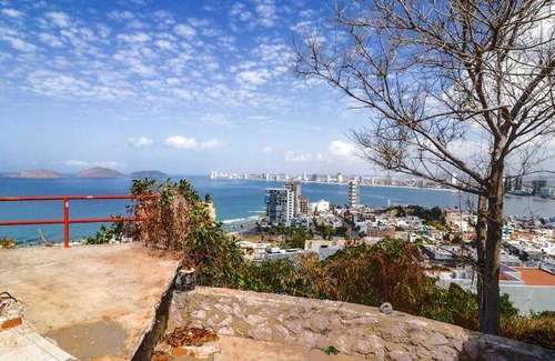 Balcones de Loma Linda House | 130 m² House ∙ 1 bedroom ∙ 5 guests