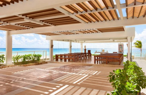 Punta Cancun Resort | 1367 m² Resort ∙ 127 guests