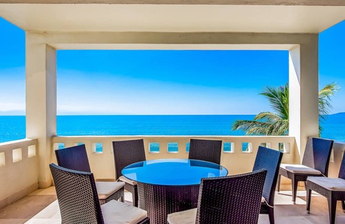 Flamingos Condo | 191 m² Condo ∙ 4 bedrooms ∙ 10 guests