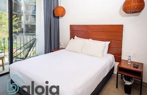 Tulum City Center Hostel | 207 - Suite with balcony and rooftop pool
