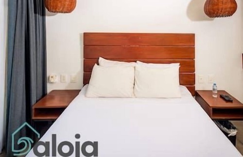 Tulum City Center Hostel | 207 - Suite with balcony and rooftop pool
