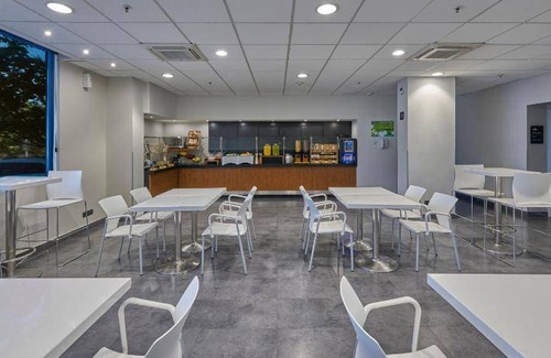 Irapuato Hotel | 28 m² Hotel ∙ 6 guests