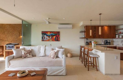 Playa Las Gatas Apartment | 300 m² Serviced apartment ∙ 3 bedrooms ∙ 6 guests