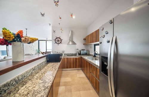 Miramar Apartment | 4 Bedroom Siela Beachfront Luxury Apartment