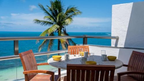 Zona Hotelera House | 4BR Beachfront Beautiful House w/Pool