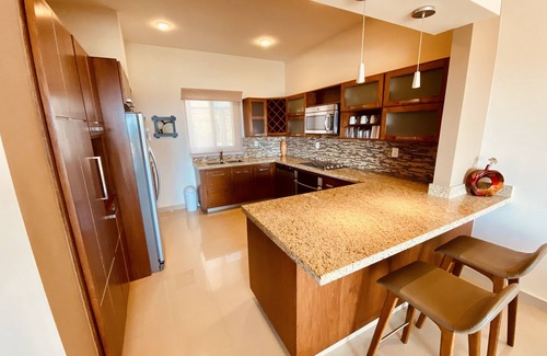 Santa Maria Huatulco Condo | 5 minutes to beach! Oceanfront Condo, Sleeps 6, Two Pools, 24-hr Security, Wi-Fi