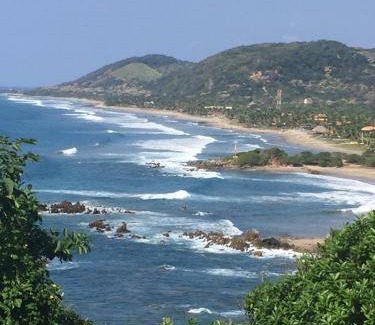 Troncones Bed & Breakfast | 51 m² Bed and breakfast ∙ 3 bedrooms ∙ 12 guests