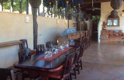 Troncones Bed & Breakfast | 51 m² Bed and breakfast ∙ 3 bedrooms ∙ 12 guests
