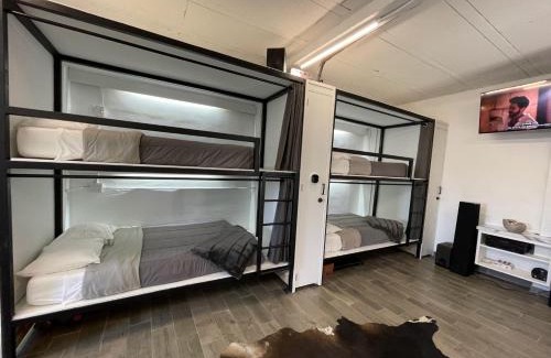 Reforma House | A Small But Spacious Bunkhouse