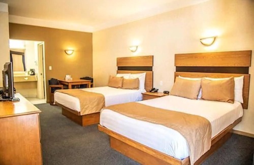 Hidalgo del Parral Hotel | American Inn Hotel & Suites Hidalgo del Parral