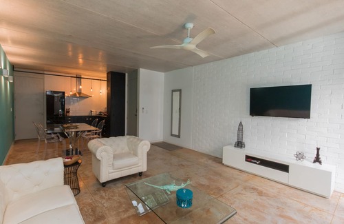 12th Street Apartment | Apartment! Steps 5th Av & beach Jacuzzi 2BR Sleeps6!