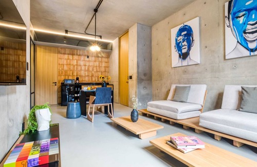Roma Norte Apartment | Apt w/2 Extra Futons | Rooftop+Gym| 24/7 Security | Trendy Neighborhood