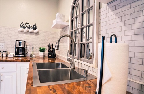 Valle de Guadalupe Hotel | Calle Principal 842