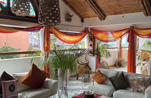 Boulevard Barra Vieja Hotel | Casa Jaguar