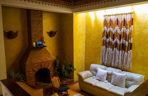 La Magdalena House | Casa Margarita , La fuente de la luna