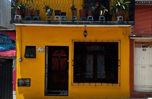 Luis Jimenez Figueroa House | Casa Marin Framboyan