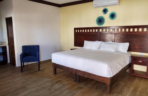 Cuatro Cienegas House | Casa nogalito