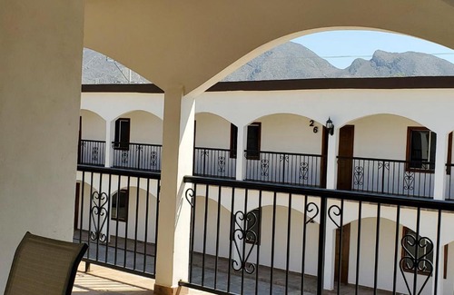 Cuatro Cienegas House | Casa nogalito