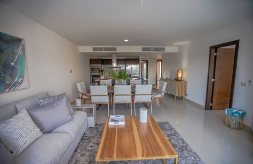 Puerto Juarez Condo | Casa Sky Penthouse Mareazul by RedAwning
