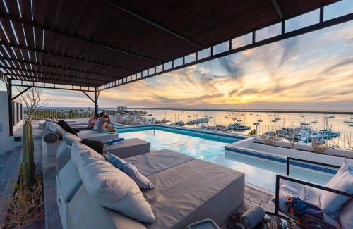 La Paz Apartment | Central with sea view by Porto Vacanze at Laiva