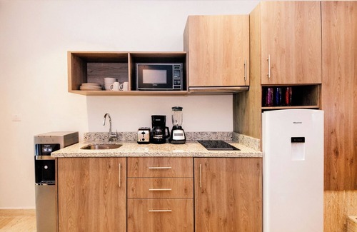 Centro Apartment | Chic Studio 4 Blocks from Beach!