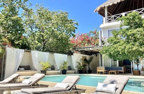 Isla Mujeres Villa | Coco 14BR Oceanfront Villa Compound