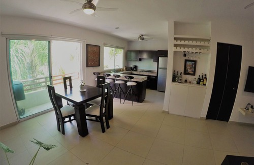 Gonzalo Guerrero Condo | Condo In Downtown of Playa del Carmen, four blocks to the 5th