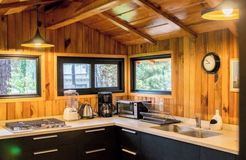 Avandaro House | Cozy Avandaro Cabin: Nature & Great Family Space