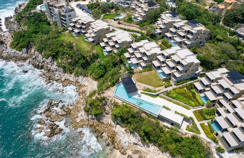 Santa Maria Huatulco Condo | Eco-Friendly Oceanfront Penthouse W/Beach Access