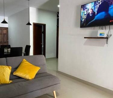 Los Mochis House | Elegante Casa Nueva Comoda con Asador