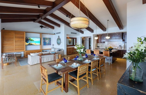 Punta de Mita Condo | Fabulous Beachfront Penthouse Condo, Premier Golf Membership and Yacht