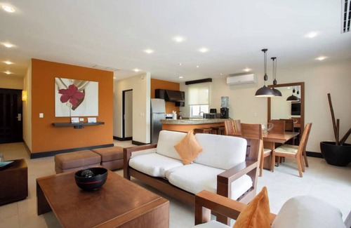Playa del Carmen Apartment | Fabulous condo steps from the beach and 5th Ave, rooftop pool