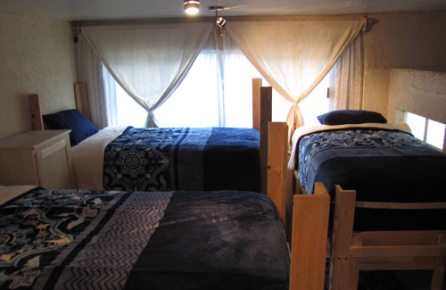 Mexico City Hostel | Guest Green - Adults Only - Hostel