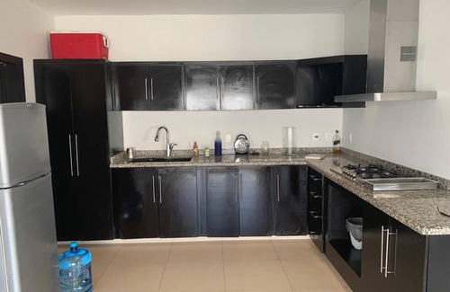 Alvarado House | Hermosa residencia en la playa. Lomas del Sol