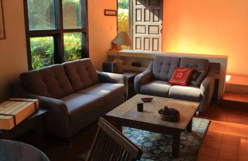 Avandaro Cabin | Hermoso Jardín con casa de campo en Avandaro