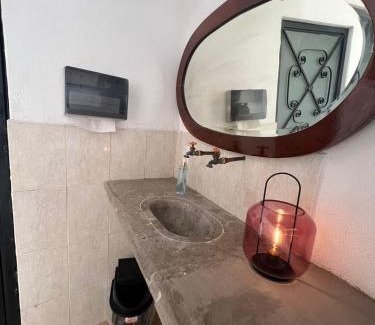 La Cruz House | Hostal Luna 49