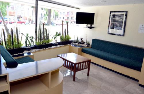 Cuauhtemoc Hotel | Hotel Arizona