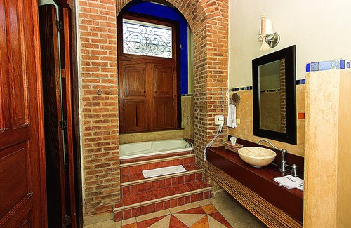 Zona Paseo Montejo Hotel | Hotel Boutique Casa San Angel