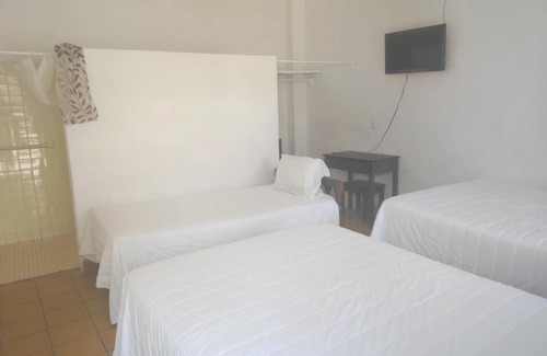 Cuyutlan Hotel | HOTEL LAS PALMAS