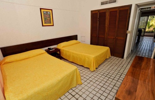 Ixtapa Hotel | Hotel Villas Paraiso/room 9
