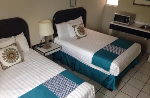 Leon Centro Hotel | Howard Johnson by Wyndham Guanajuato Leon Avenida