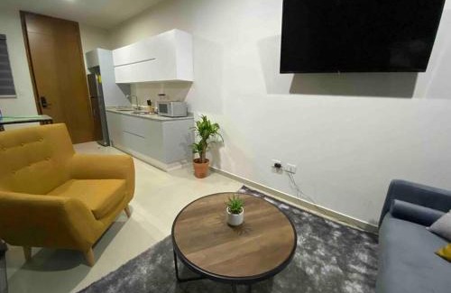 Ferrocarrilera Apartment | Impecable loft, terraza, alberca, cerca de playa