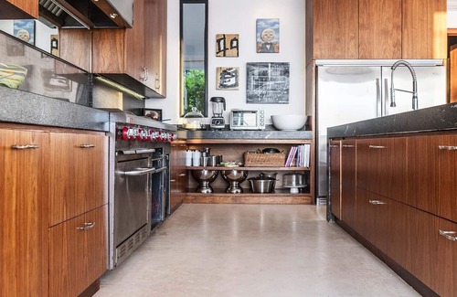 Isla Mujeres Villa | Intoxicating Ocean Views! 4-6 bedrooms