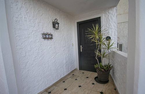 Marina Mazatlan Condo | La Marina Beachfront Condo with Salt Water Pool