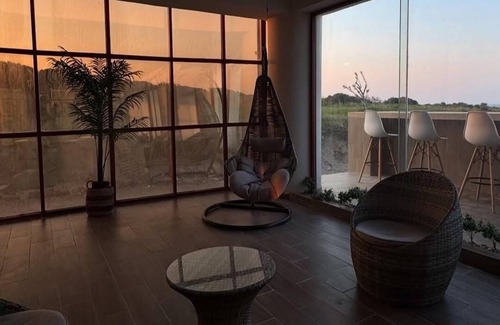 Anton Lizardo Apartment | Loft with Beach and Pool. Beachfront Loft with Pool.