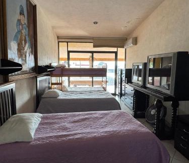 Burgos Bugambilias Hostel | Los Encantos
