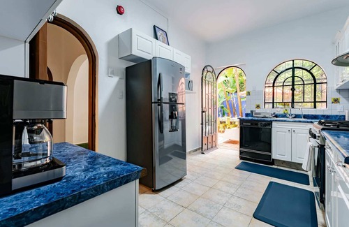 Anahuac House | Luxe Anzures Mansion in Prime Location, Sleeps 24
