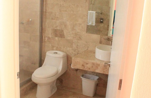 Las Jarretaderas Hotel | Miami Inn Hotel